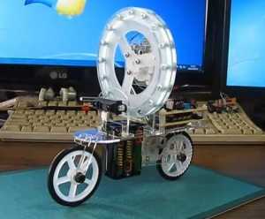 One-wheeled balancing robots