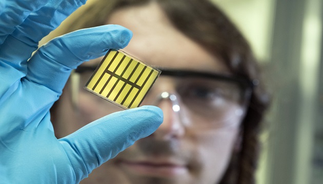 Semiconductor Solar Cells
